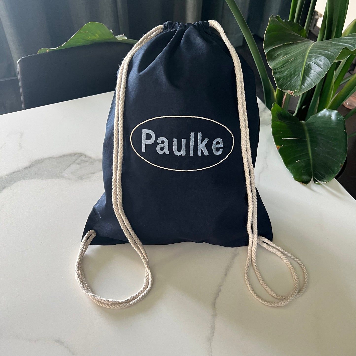 Gepersonaliseerde rugzak / turnzak met naam geborduurd