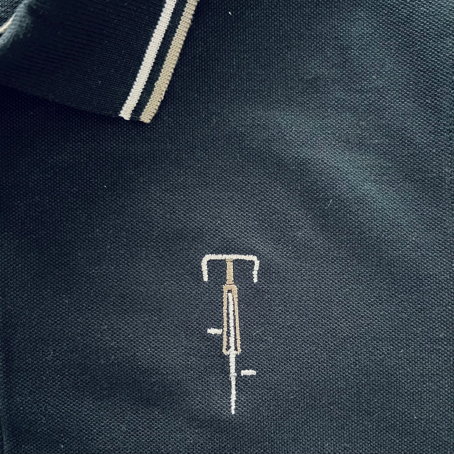 Polo met koersfiets donkerblauw